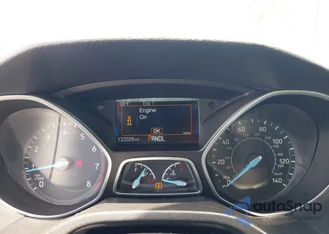 2018 Ford Focus Se z USA, uszkodzony, nr VIN 1FADP3F20JL201992